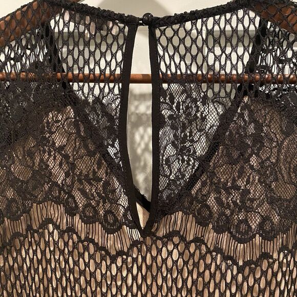 Lucy Paris‎ Romper Women's Medium Black Lace Bell Sleeve Lined Going Out - Picture 7 of 13